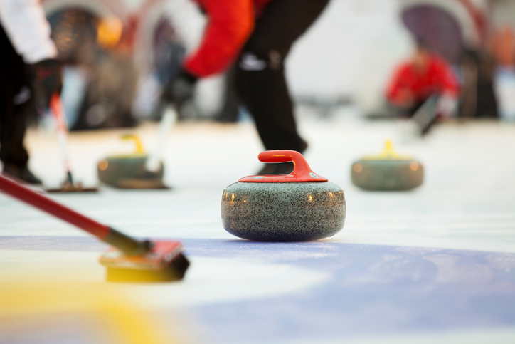 Principales reglas del curling, el deporte de estrategia