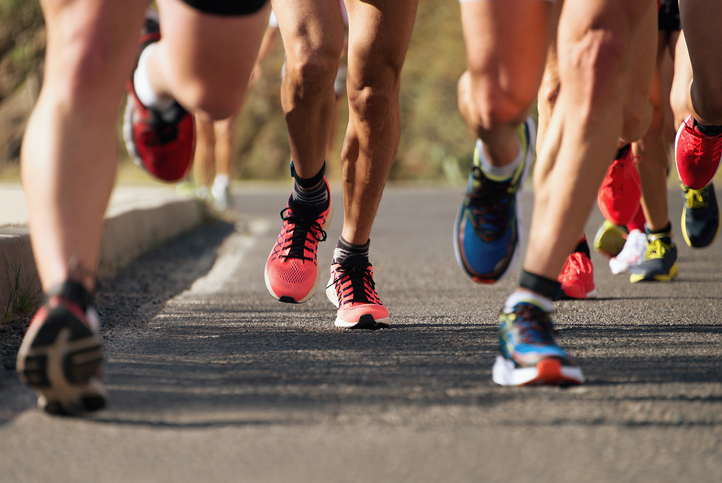 ¿Por qué son distintas las zapatillas de running de hombres y mujeres?