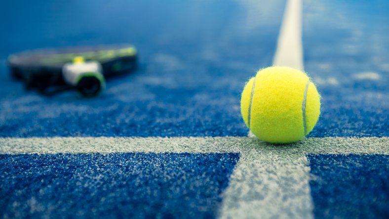 ¿Cuál es la diferencia entre el tenis y el pádel?